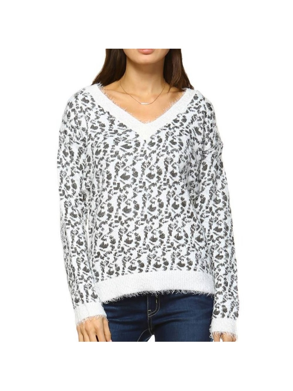 White Mark Leopard Fuzzy Sweater V-Neck Size Small NEW